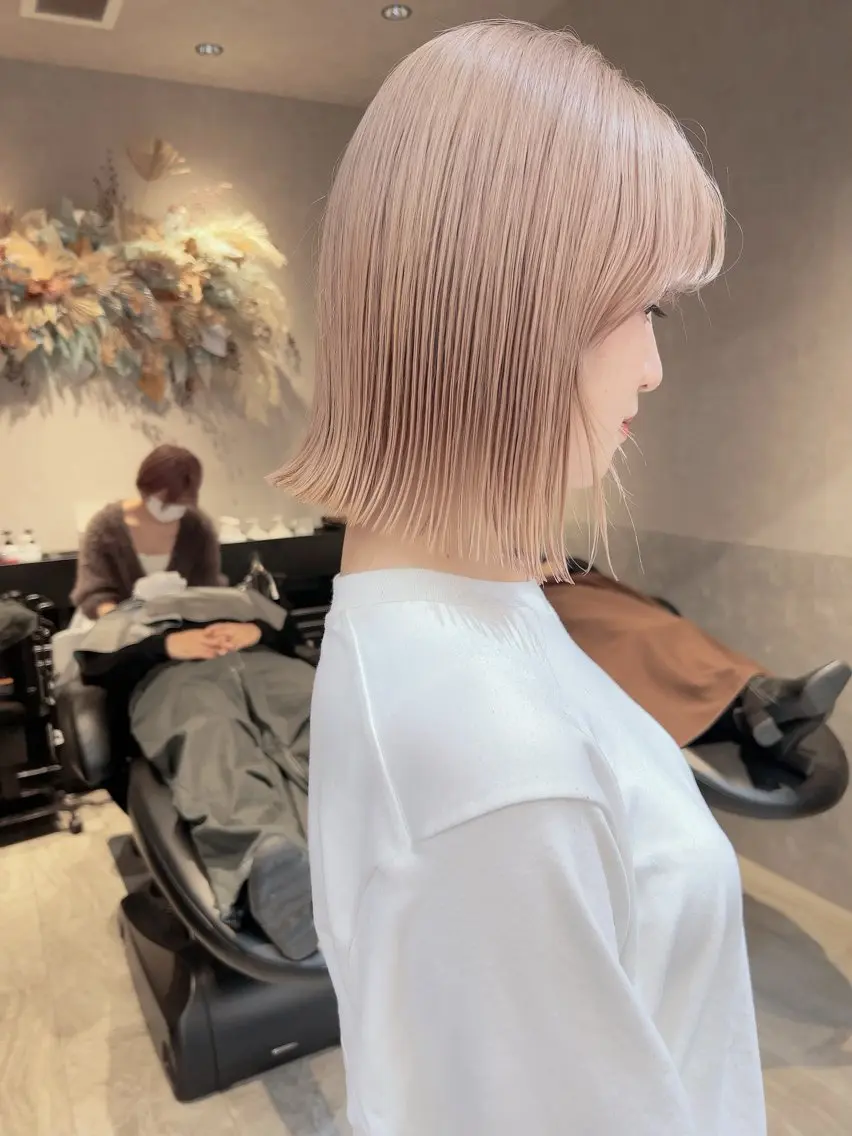 ミディアム Aster 店長 れおんのヘアスタイル