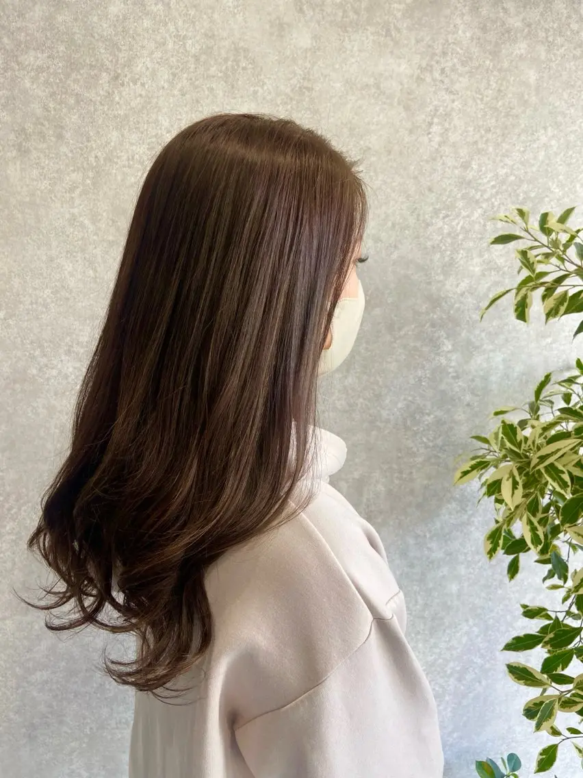 ロング カラー ベージュカラー 透明感カラー ロング ヘアカラー ナチュラル🪽透明感 艶カラー/吉塚樋口のヘアスタイル