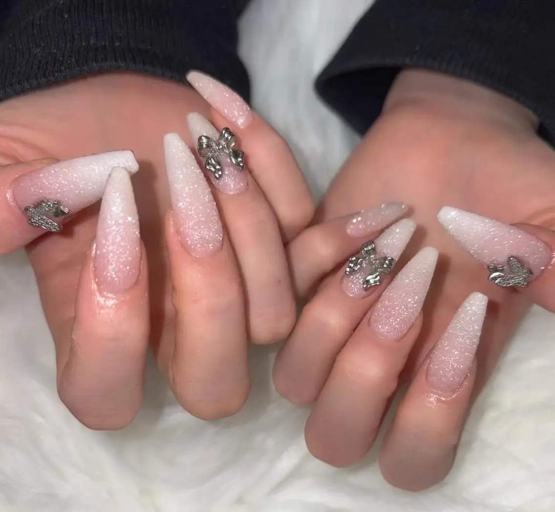 ネイル 長さ出し 持ち込み リボン ハンドネイル moca.nail mocaのネイルデザイン