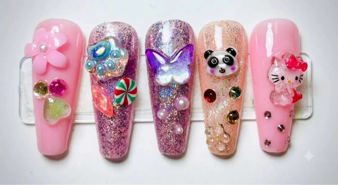 ネイル キラキラネイル ストーンネイル Michan Nailのネイルデザイン