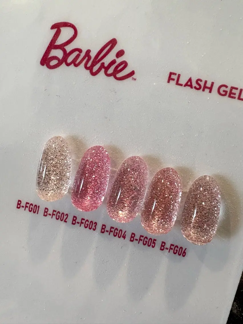 【オフあり】✨️Barbie Flash✨️ハンドワンカラーネイル🎀💖の写真
