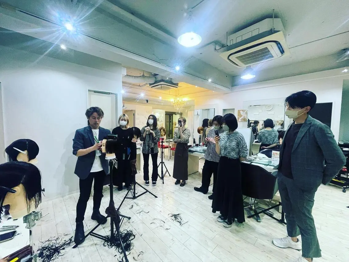 ショート カラー ダブルカラー ハイライトカラー インナーカラー ハイライト 髪質改善 justbeauty CiNQのヘアスタイル