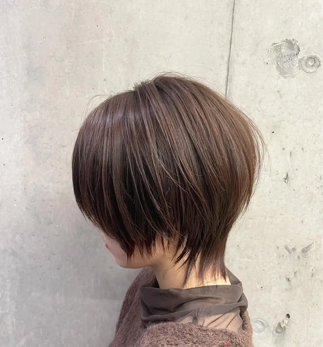 ショート カラー 舟橋 りんかのヘアスタイル