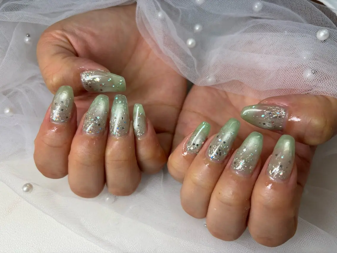 ネイル Queennail 北堀江megumiのネイルデザイン