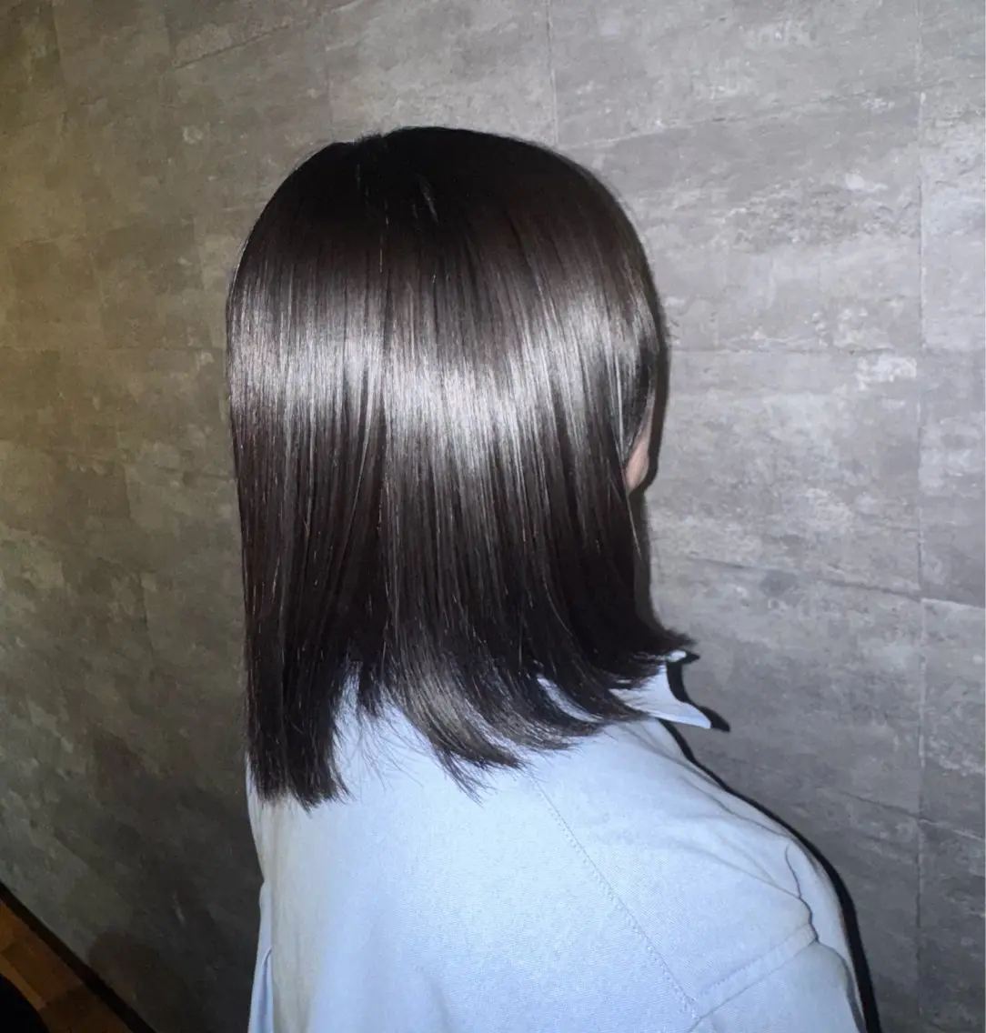 ミディアム カラー 渡邉 吏央のヘアスタイル