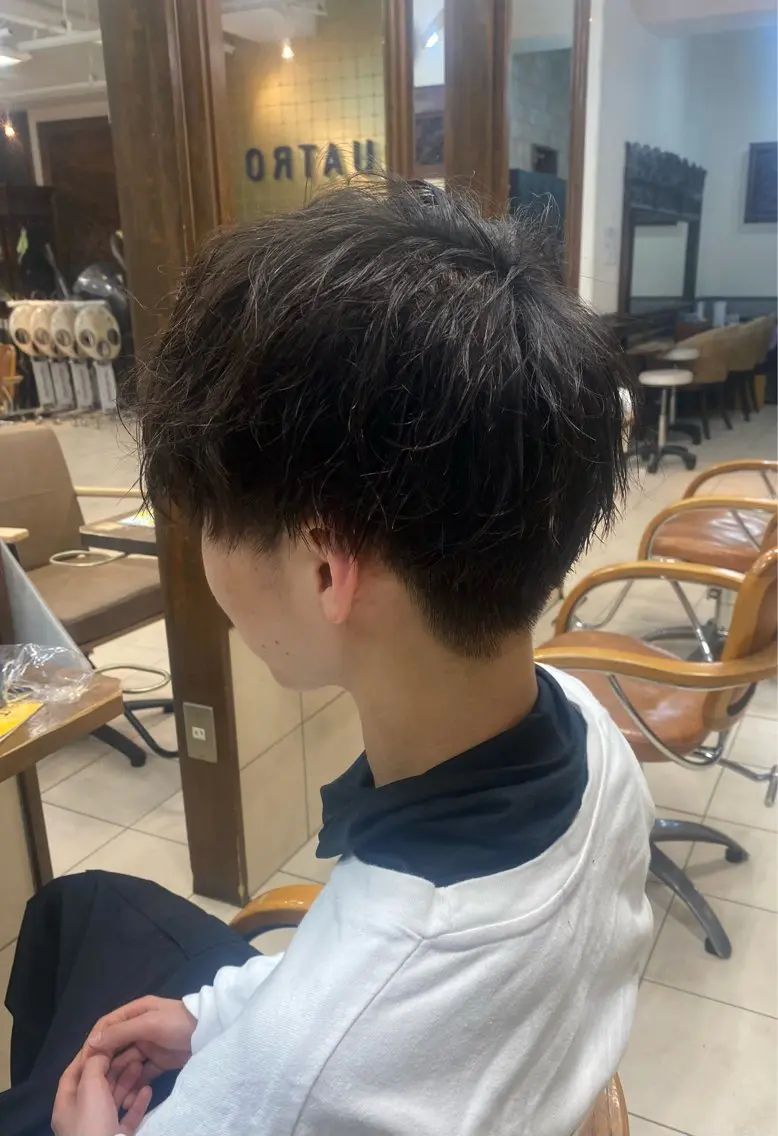 ツーブロック+刈り上げのみカットの写真