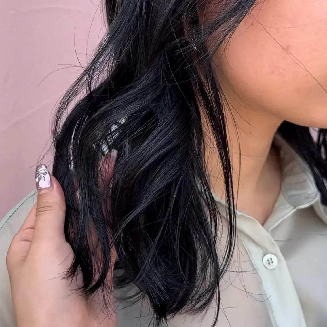 セミロング カラー ブリーチ 柔らかいbeige ￤韓国￤🩰マユ🩰のヘアスタイル