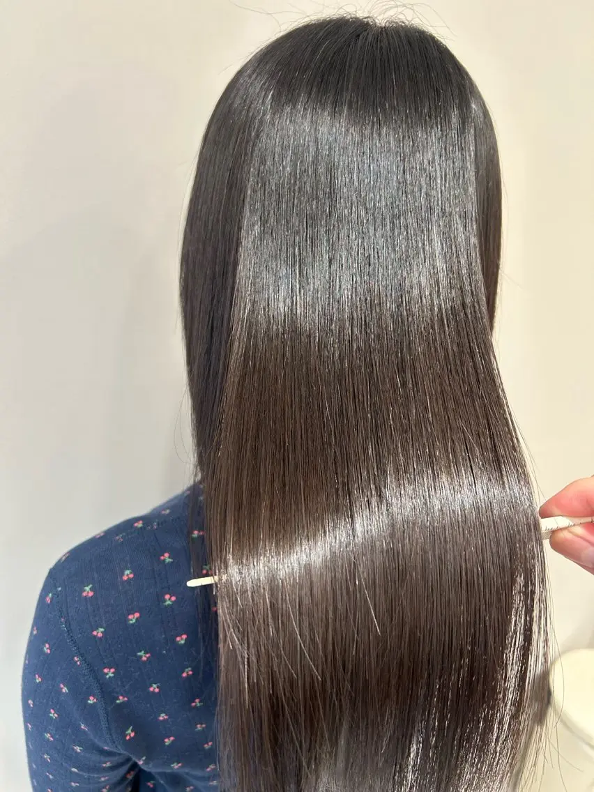 ロング パーマ 髪質改善 ロング 縮毛矯正 ストレートパーマ 中川 拓弥のヘアスタイル