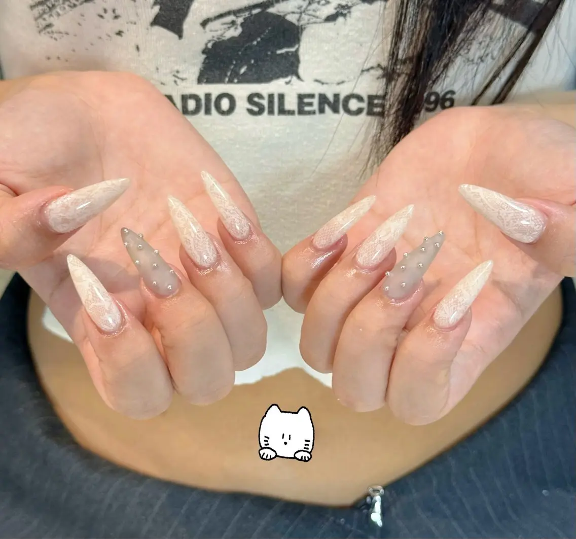ネイル クリアネイル ドット フラッシュネイル フレンチネイル マグネットネイル ハンドネイル ハンドケア Aria Nail Beautyのネイルデザイン