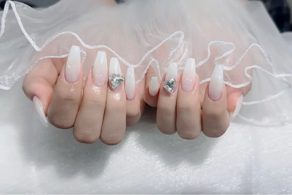 ネイル アートネイル フレンチネイル 韓国ネイル 持ち込み ワンホンネイル ハンドネイル Lenie Nailsのネイルデザイン