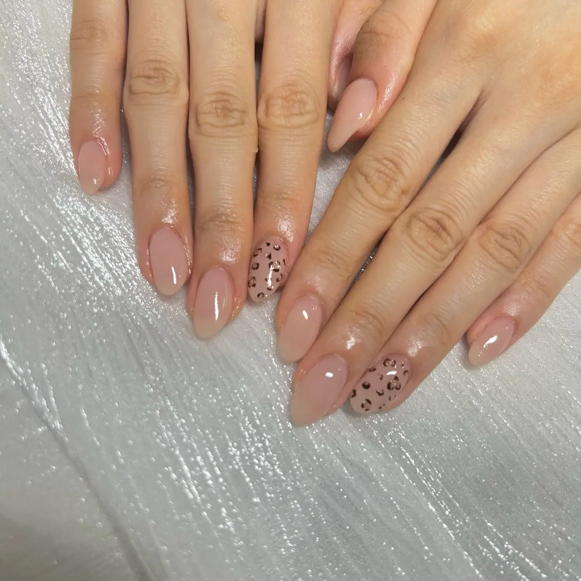 ネイル アニマル柄 ハンドネイル y’sbeauty 本町店のネイルデザイン