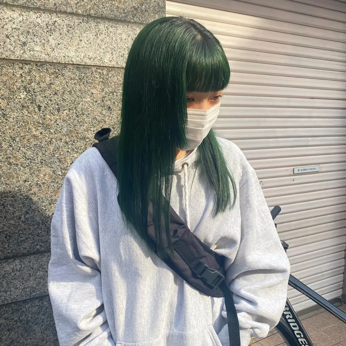 セミロング カラー io濱川 遥のヘアスタイル