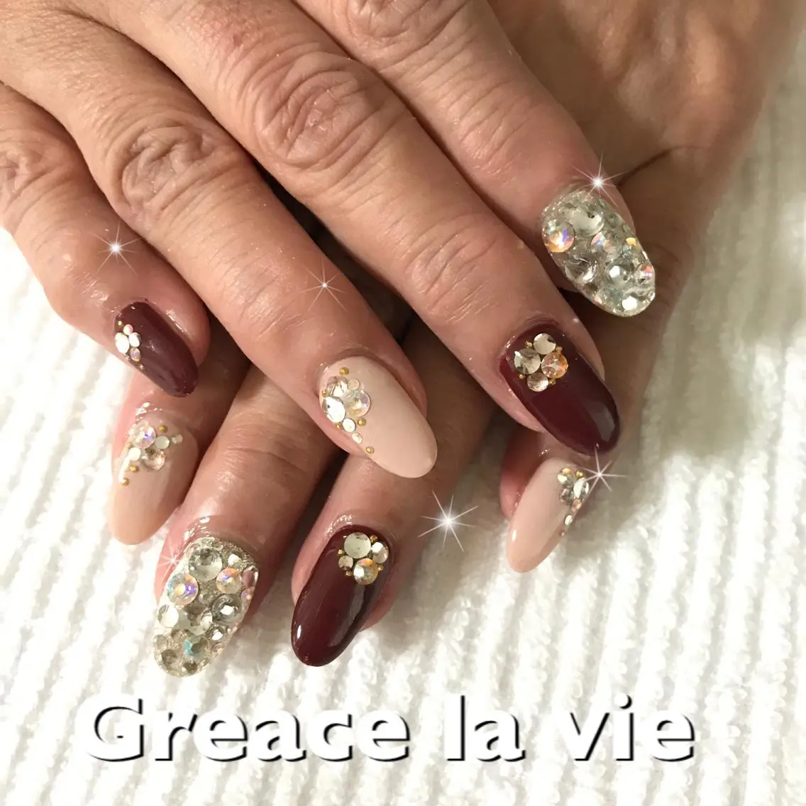 ロング カラー パーマ ヘアアレンジ キッズ ネイル マツエク・マツパ ゴージャス ゴージャス Greace  la vieのネイルデザイン