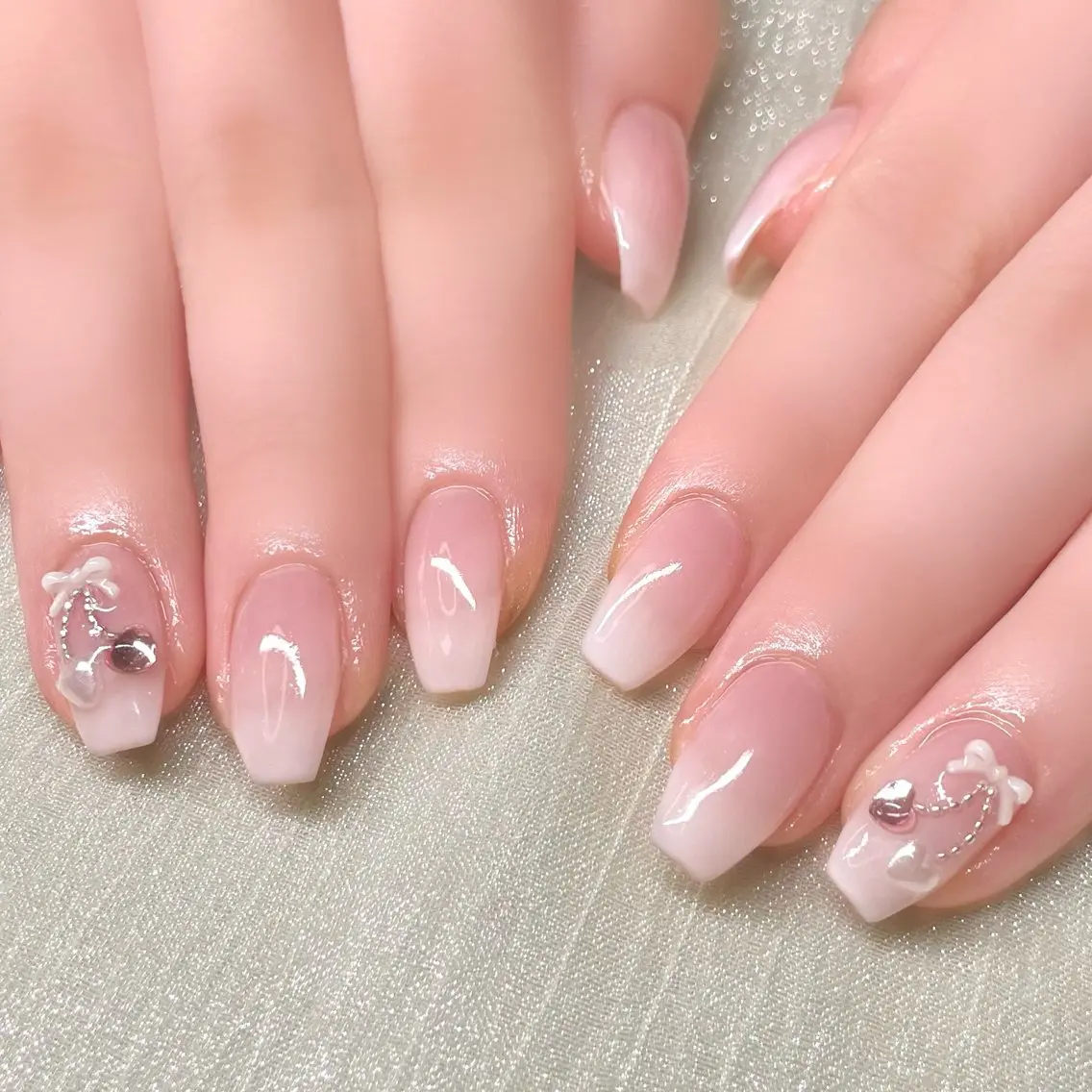 ネイル ストーンネイル ハンドネイル Nailist suzuのネイルデザイン