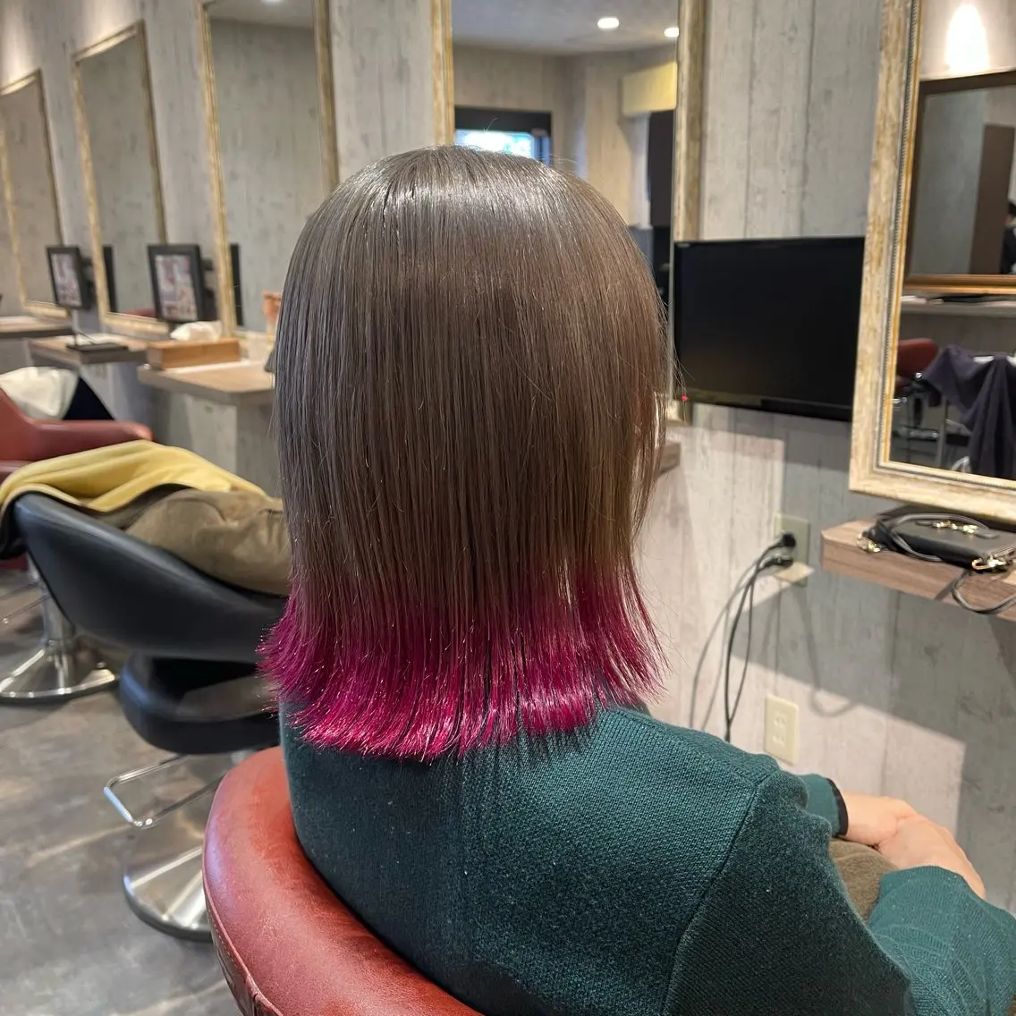 セミロング カラー ピンクカラー ヘアカラー 縮毛髪質改善カケル 透明感カラー✨のヘアスタイル