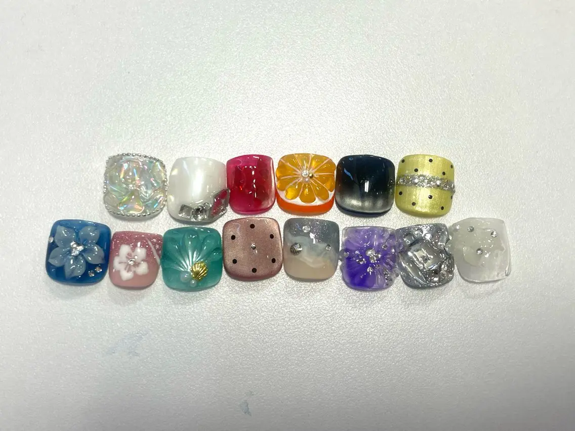 ネイル フットネイル 瀬下 ゆいのネイルデザイン