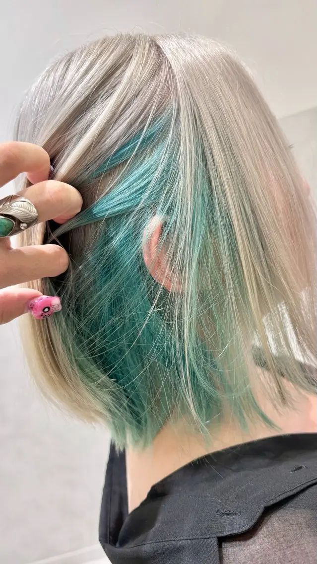 ミディアム カラー ベージュカラー ミント ホワイトベージュ カット ヘアカラー 🌼デザインカラー 🌼kumicoのヘアスタイル