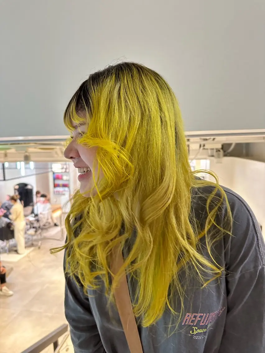 ミディアム カラー ヘアアレンジ ハイトーン特化 pepe🎀のヘアスタイル