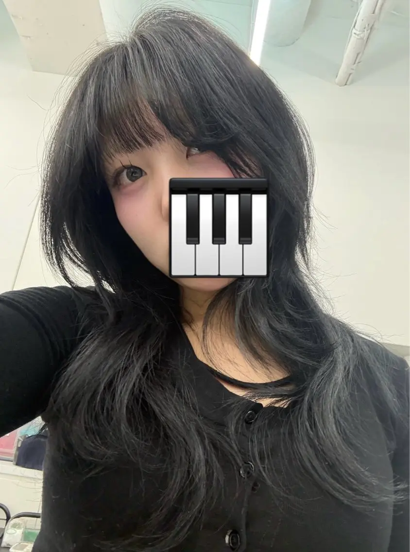 ミディアム ヘアカラー トリートメント 韓国系カラー／ 艶カラー／towaのヘアスタイル