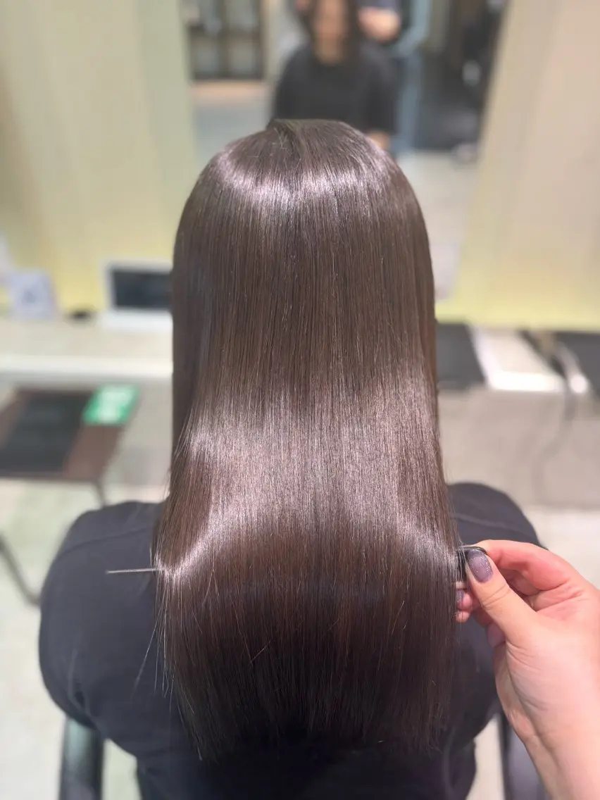 ロング カラー 透明感カラー 高須賀 愛琉のヘアスタイル