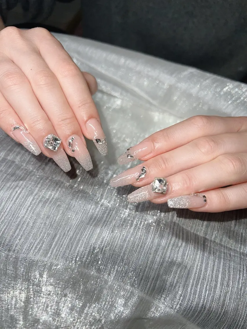 ネイル ハンドネイル Lee Nailsのネイルデザイン