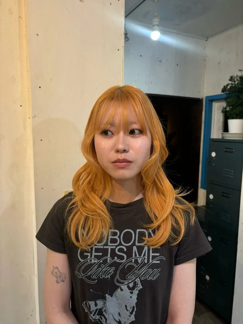 セミロング カラー オレンジ レイヤーカット Shuri🐾 Ricca hairのヘアスタイル