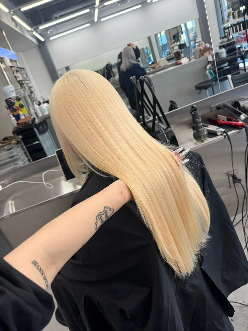 ロング ヘアカラー トリートメント 髪質改善🫧透明感 🤍Kurahaのヘアスタイル