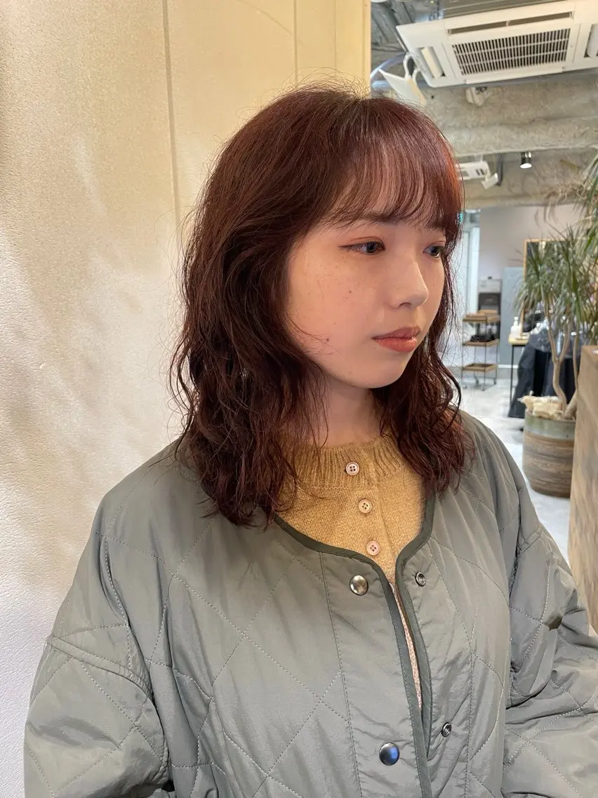 セミロング カラー ブラウンカラー テラコッタ カット ヘアカラー 狩野 羅夢のヘアスタイル
