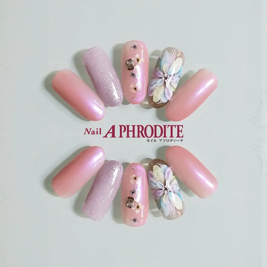 ネイル ジェルネイル ニュアンスネイル スカルプネイル ソフトジェル ネイルチップ ハンドネイル Nail Aphroditeのネイルデザイン