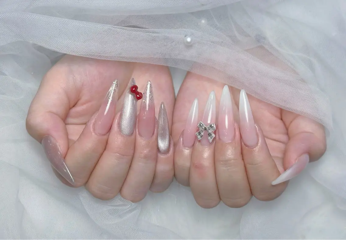 ネイル アートネイル オーロラネイル チークネイル 長さ出し フットネイル Miya _nailのネイルデザイン