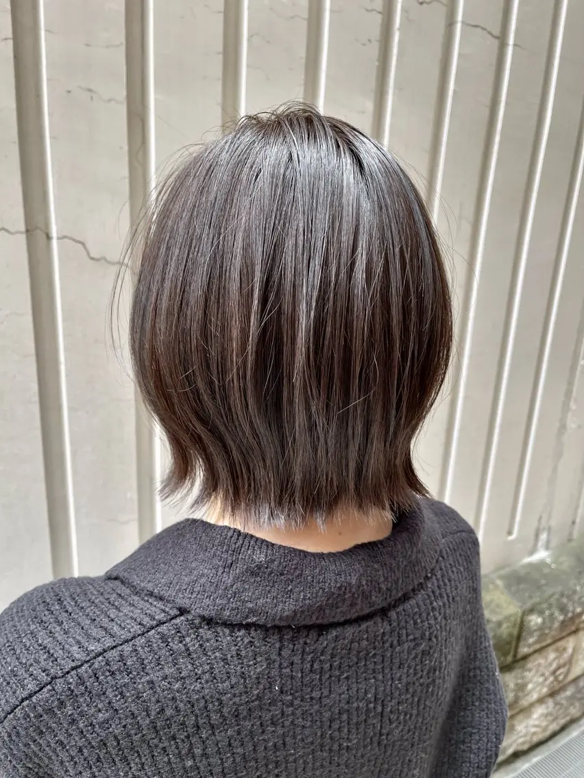 ショート ボブ くびれヘア 外ハネヘア antica YOSHIのヘアスタイル