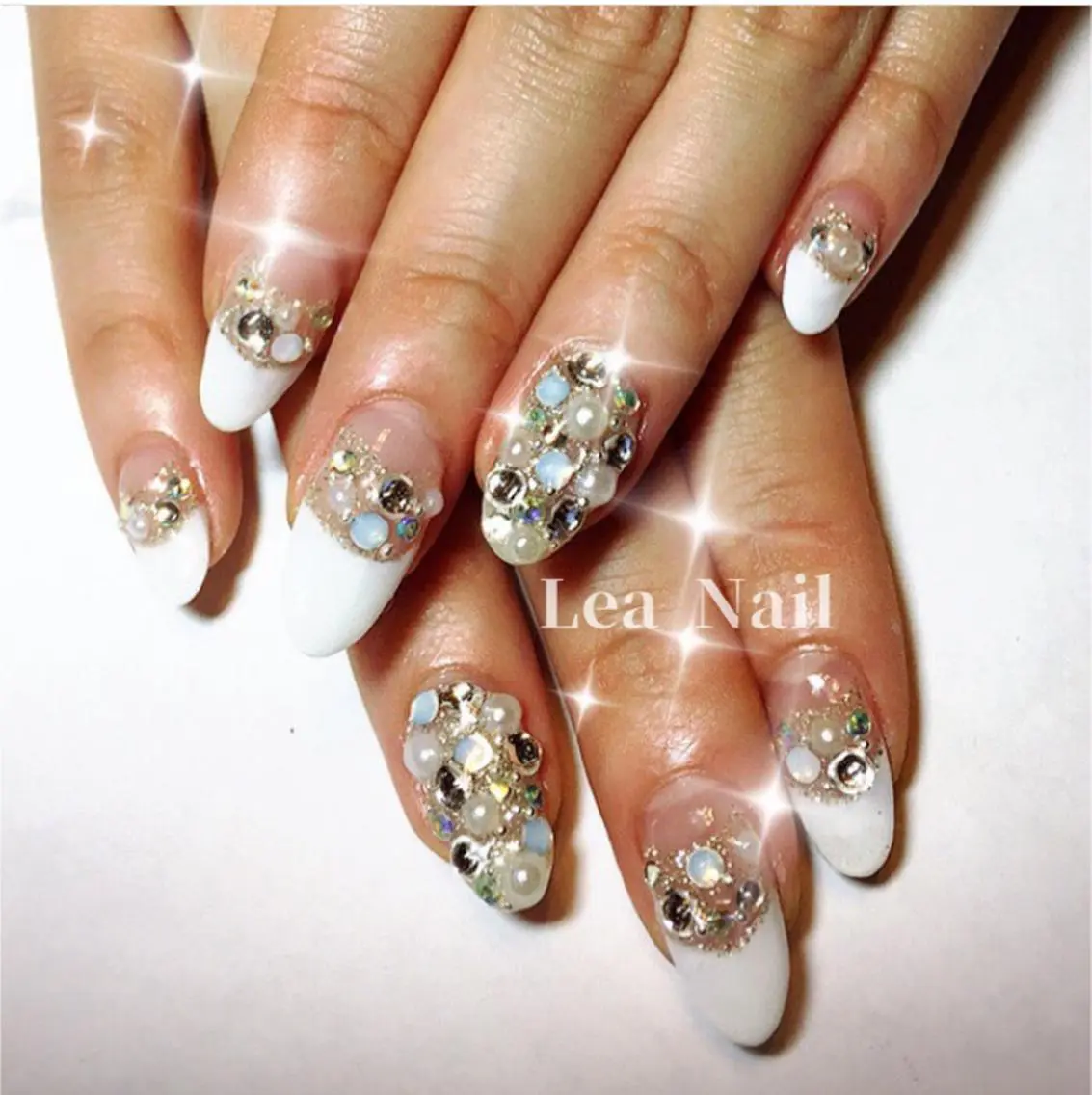 ネイル ストーンネイル ハンドネイル Lea Nailのネイルデザイン