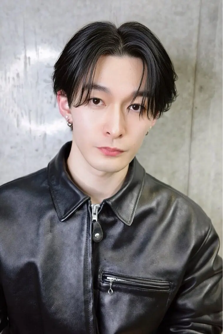 カラー 菅井 悠太のヘアスタイル