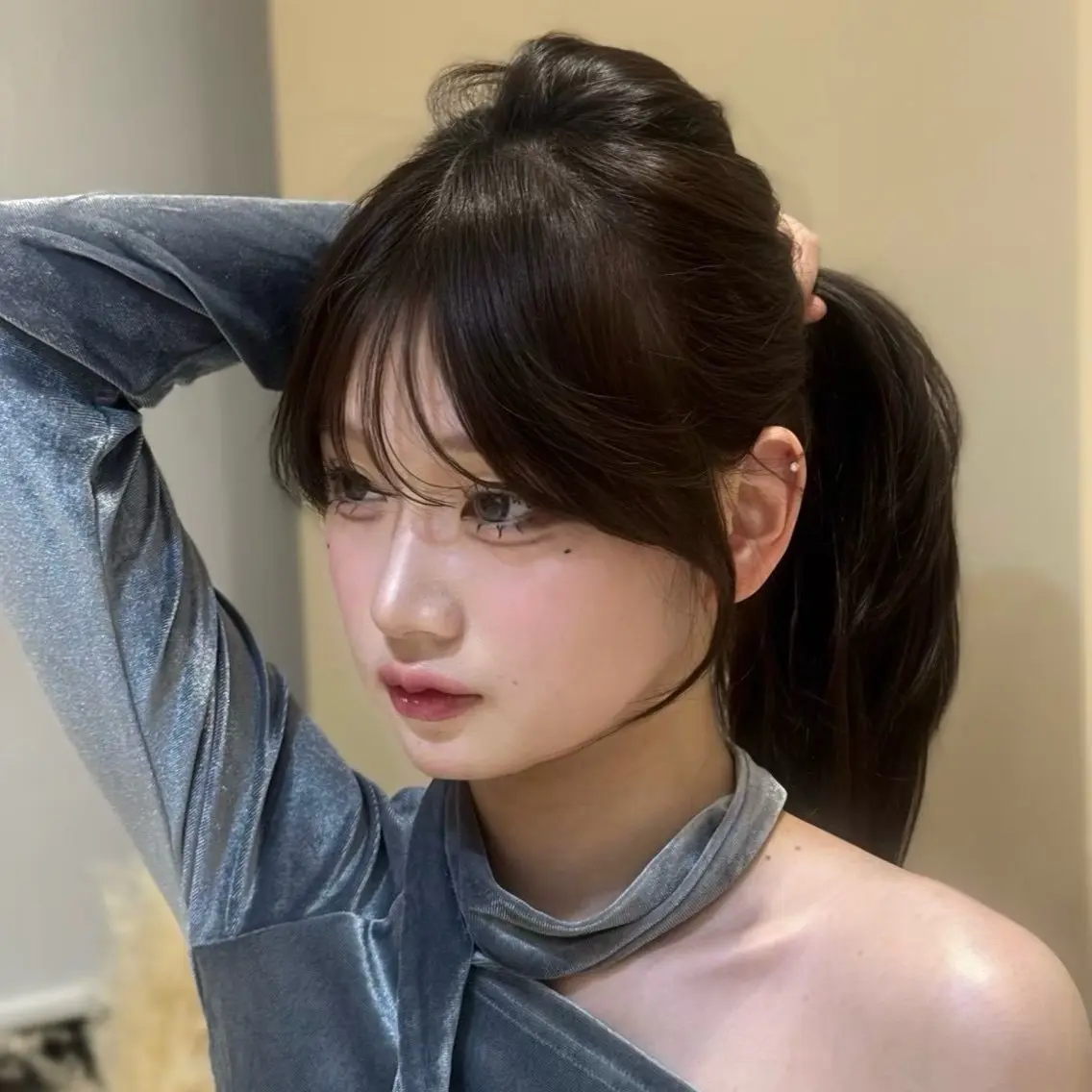 セミロング カラー ヘアカラー 艶髪🐈‍⬛モデル 募集中🩶Yuraのヘアスタイル