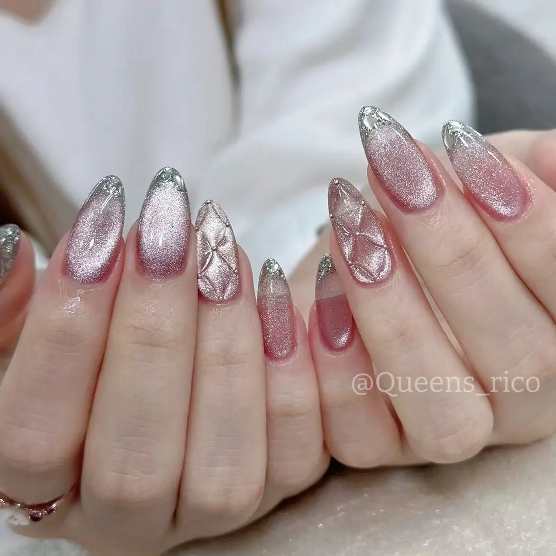 ネイル ハンドネイル Queens テイのネイルデザイン