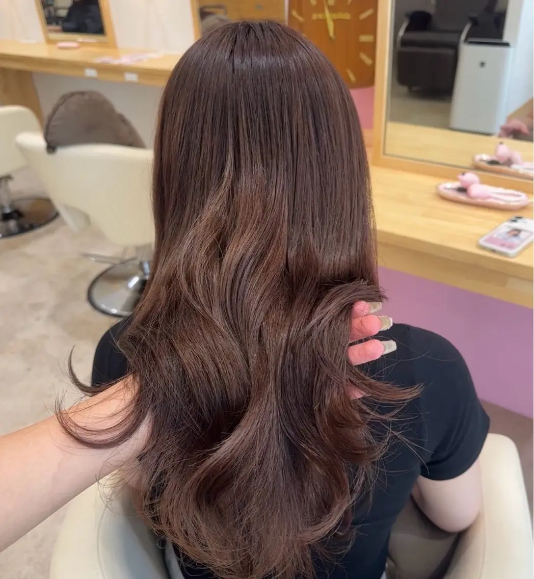 ロング カラー ヘアカラー トリートメント 淡い暖色・透明感🩰 girly♡ノアのヘアスタイル