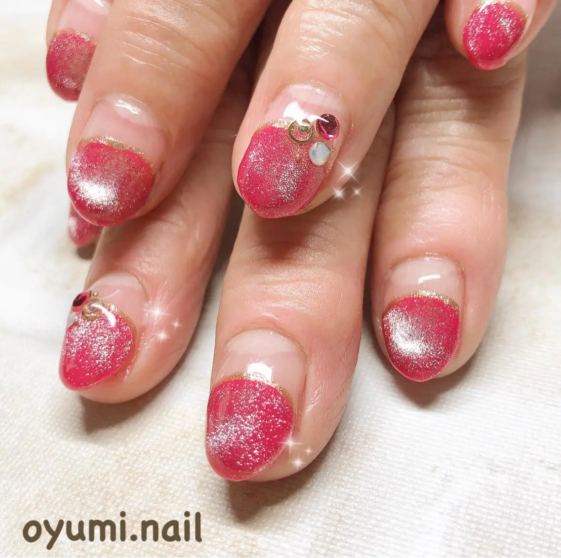 ネイル ジェルネイル グラデーション マグネットネイル パラジェル ピンク takanashi yumiのネイルデザイン