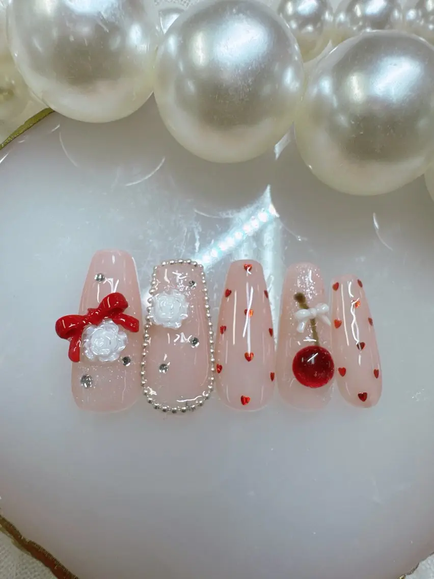 ネイル アートネイル べっ甲ネイル ボルドー チークネイル ドット ハンドネイル Queeens nailのネイルデザイン