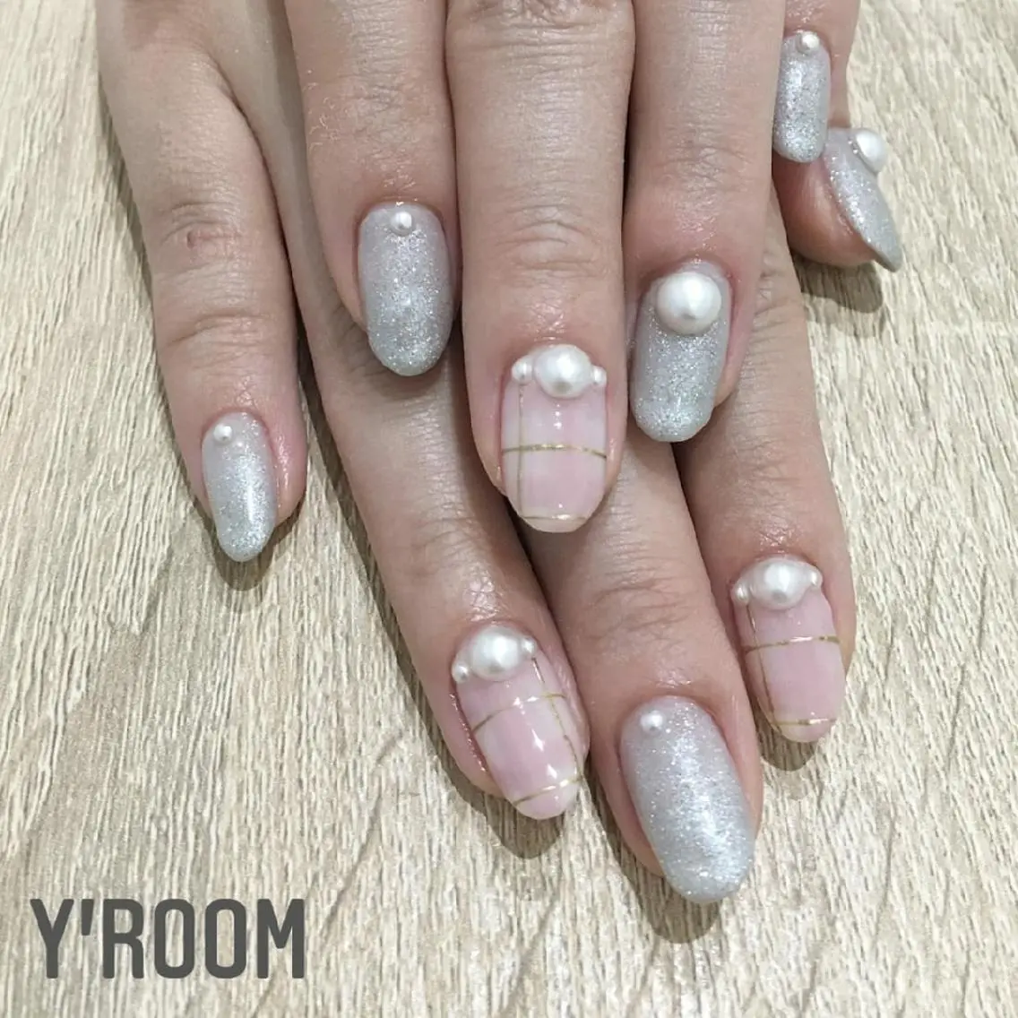 ネイル アートネイル フラッシュネイル ジェルネイル マグネットネイル ニュアンスネイル ハンドネイル YUKA （ネイリスト）のネイルデザイン