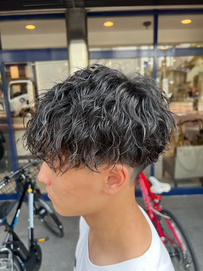 メンズ カット パーマ トリートメント パーマ/縮毛矯正/ 店長 ・村田伊吹のヘアスタイル