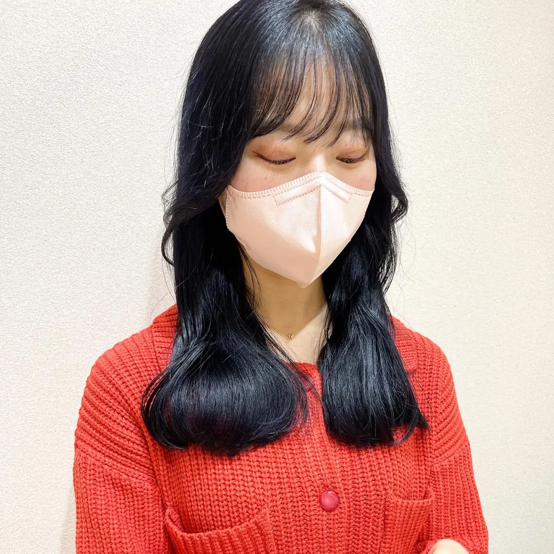 ロング カラー 黒髪 ブルーカラー ブルーブラック エギョモリ 外国人対応 佐久間のヘアスタイル