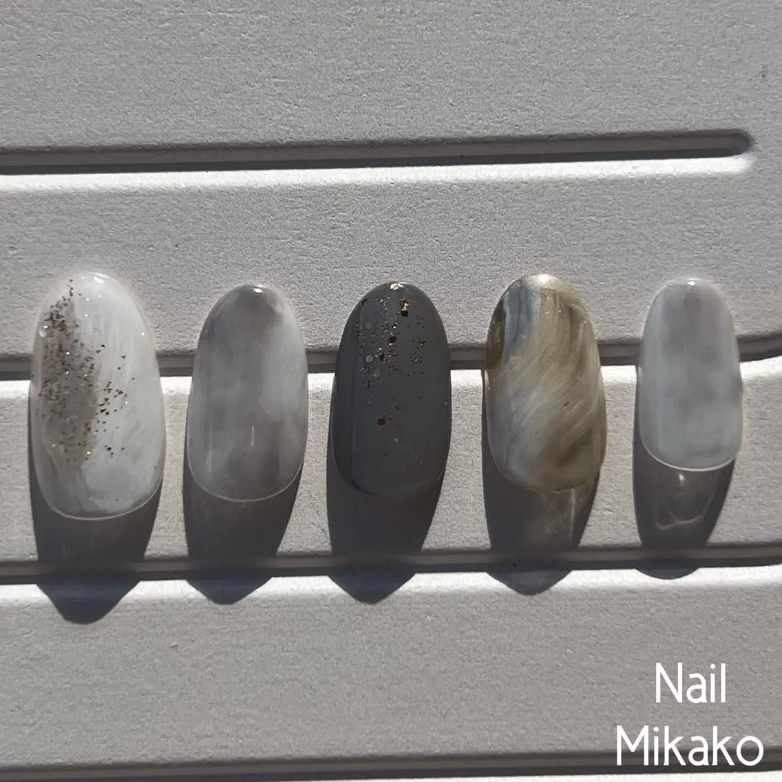 ネイル ミラーネイル ニュアンスネイル 春ネイル Nail Mikakoのネイルデザイン