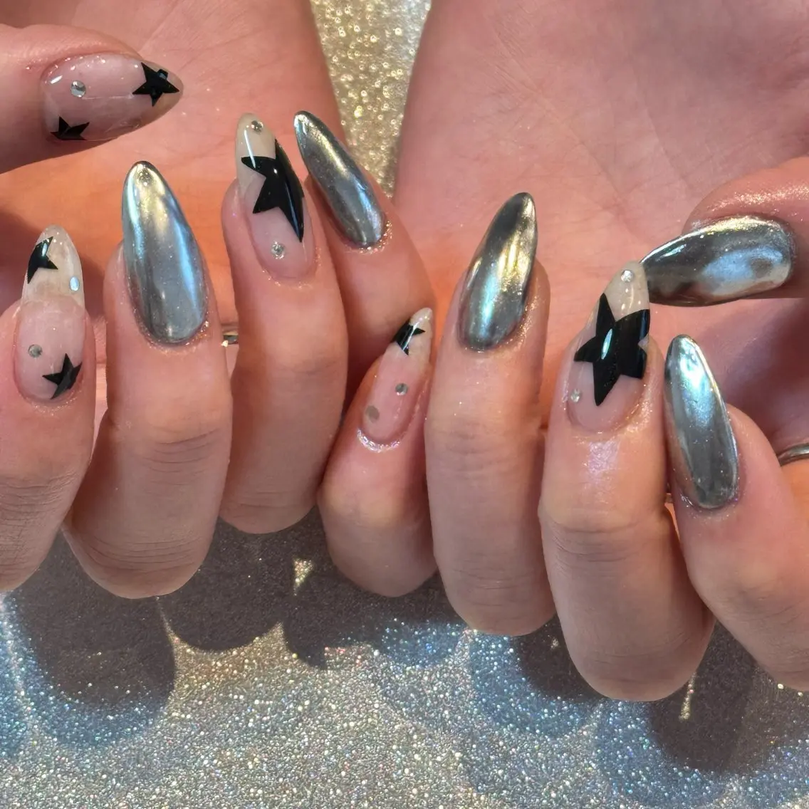 ネイル ミラーネイル brodia nails m_riのネイルデザイン