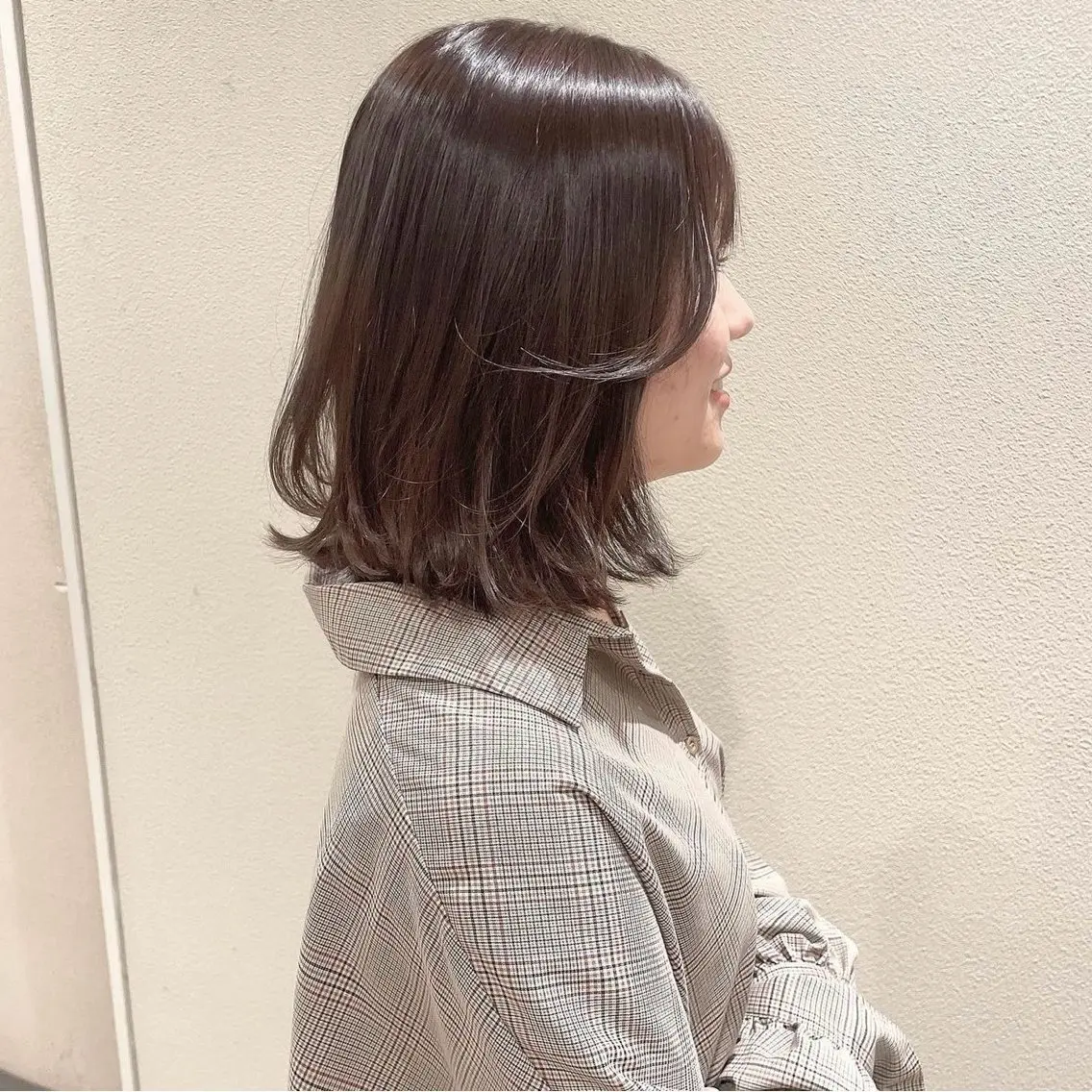 ミディアム 中村 佳歩のヘアスタイル