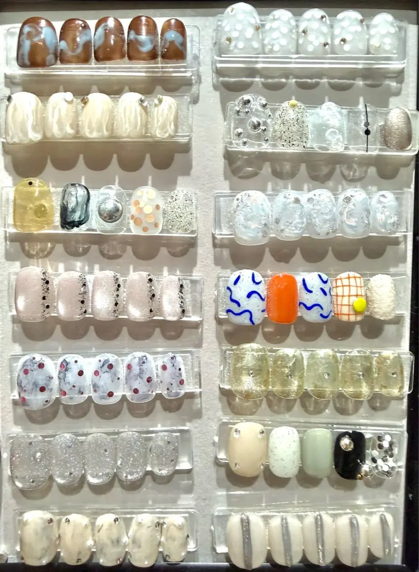 ハンドジェルネイル【Simple design nail】【オフ無料✨】当日予約OK👌の写真