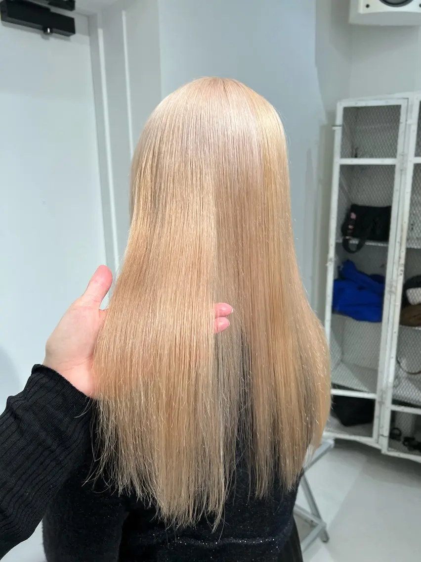 セミロング カラー カット ヘアカラー トリートメント HARU//原宿🤍 リピート率NO.1のヘアスタイル