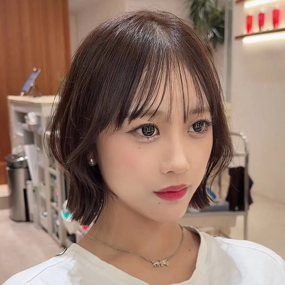 ミディアム カラー 切りっぱなしボブ ショートボブ ボブレイヤー ボブ くびれヘア カット ヘアカラー トリートメント 田中航平/渋谷ボブ/ レイヤーボブのヘアスタイル