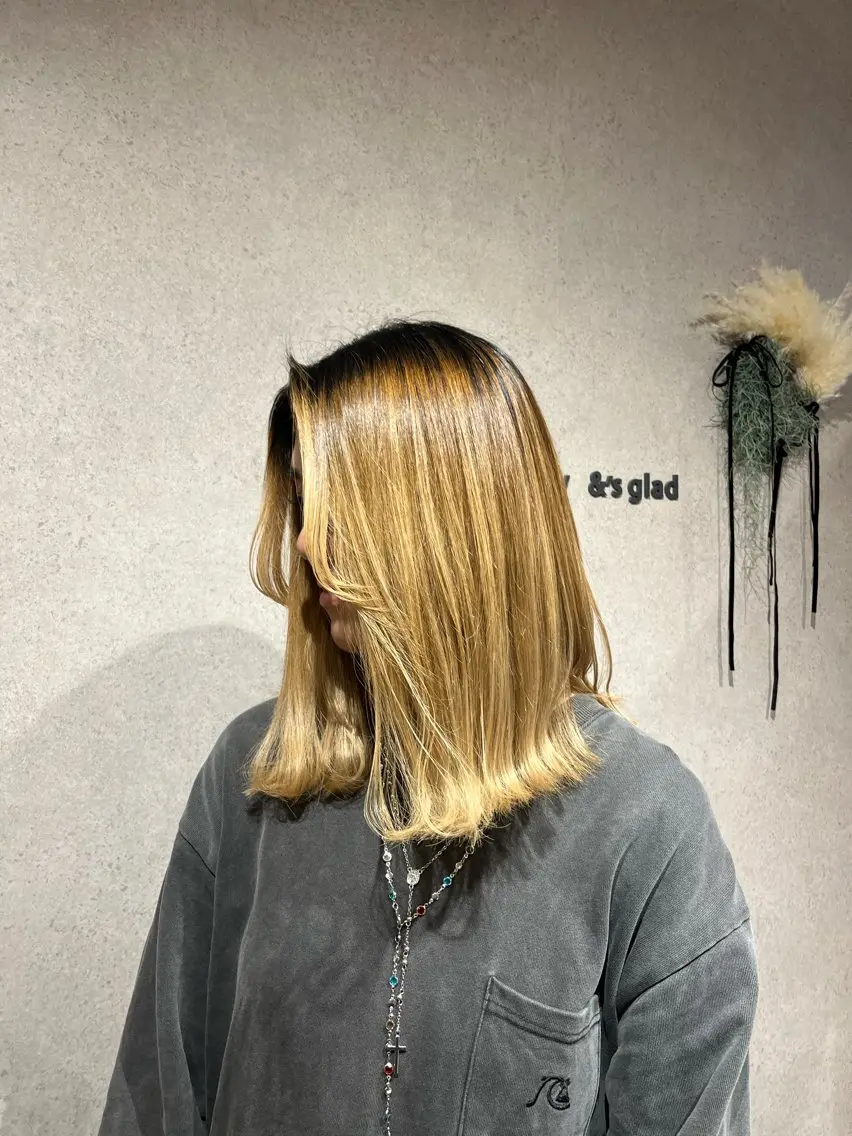 セミロング カット Hair UTA ナナミのヘアスタイル