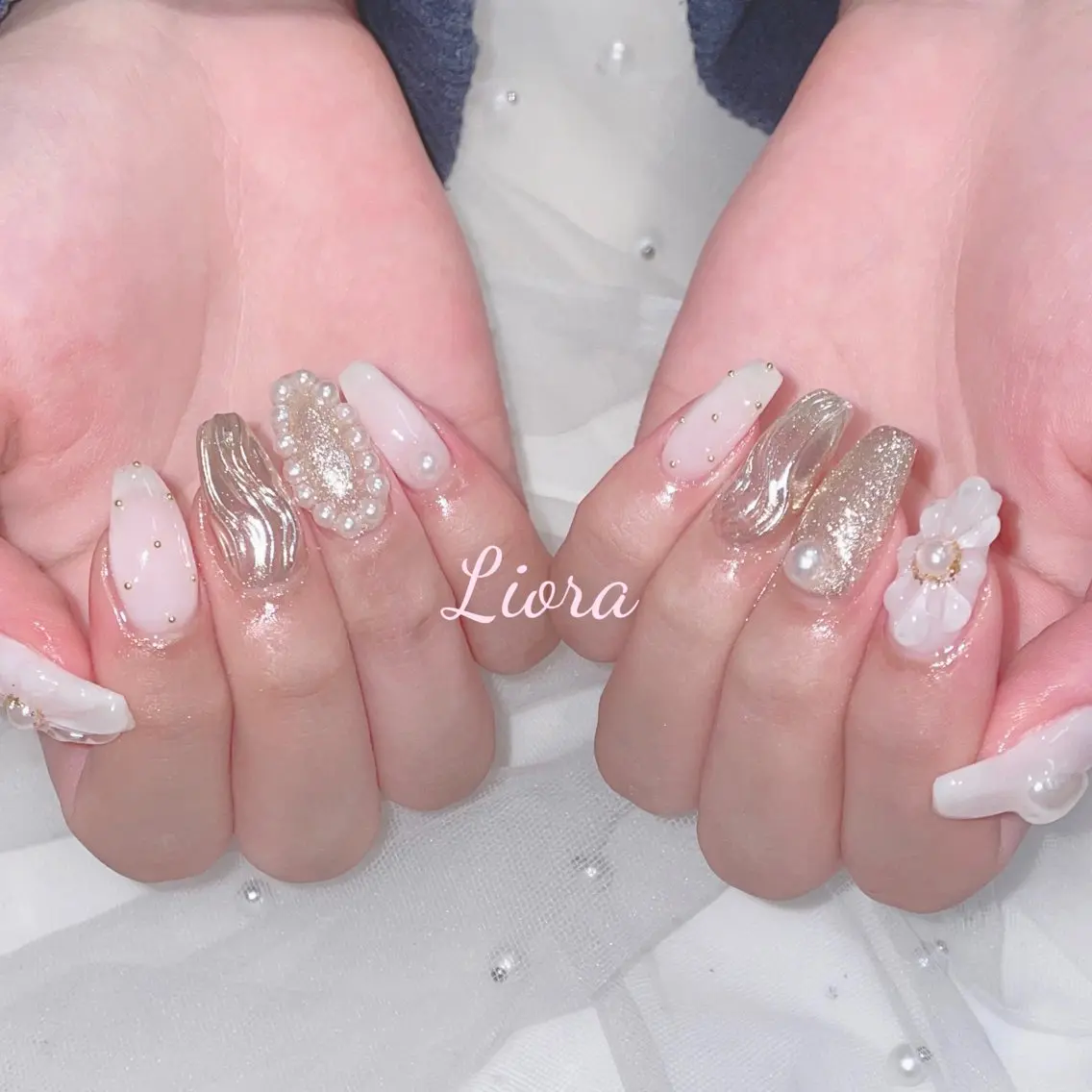 ネイル フレンチネイル ジェルネイル ガーリー グラデーション キラキラネイル yuki Lioraネイルのネイルデザイン