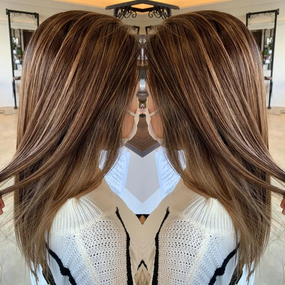 ロング カラー 伊藤 裕貴のヘアスタイル
